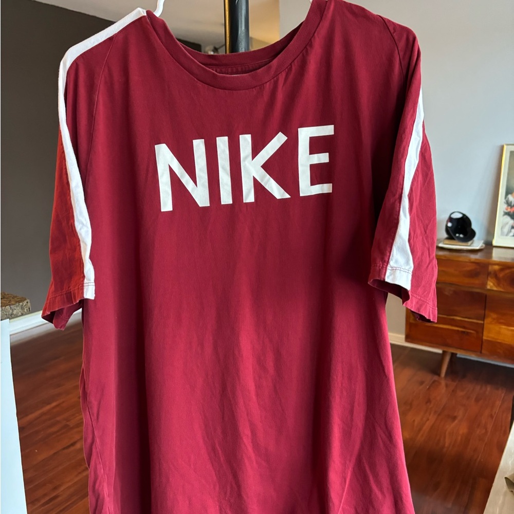 Vintage Nike Maroon T-Shirt with White Accents